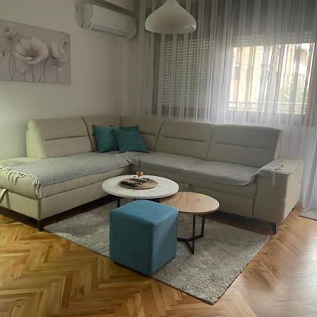 Modern Reality Kumanovo Exterior photo