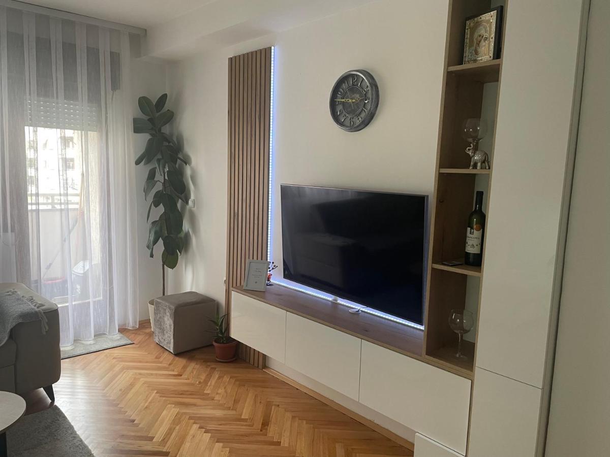 Modern Reality Kumanovo Exterior photo